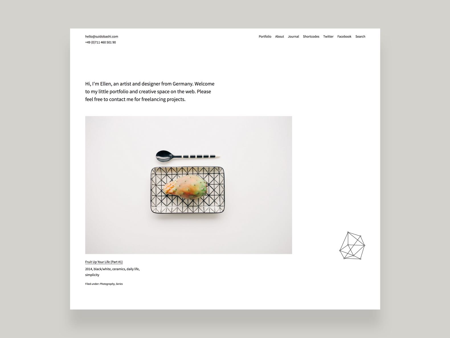 Suidobashi WordPress Portfolio Theme