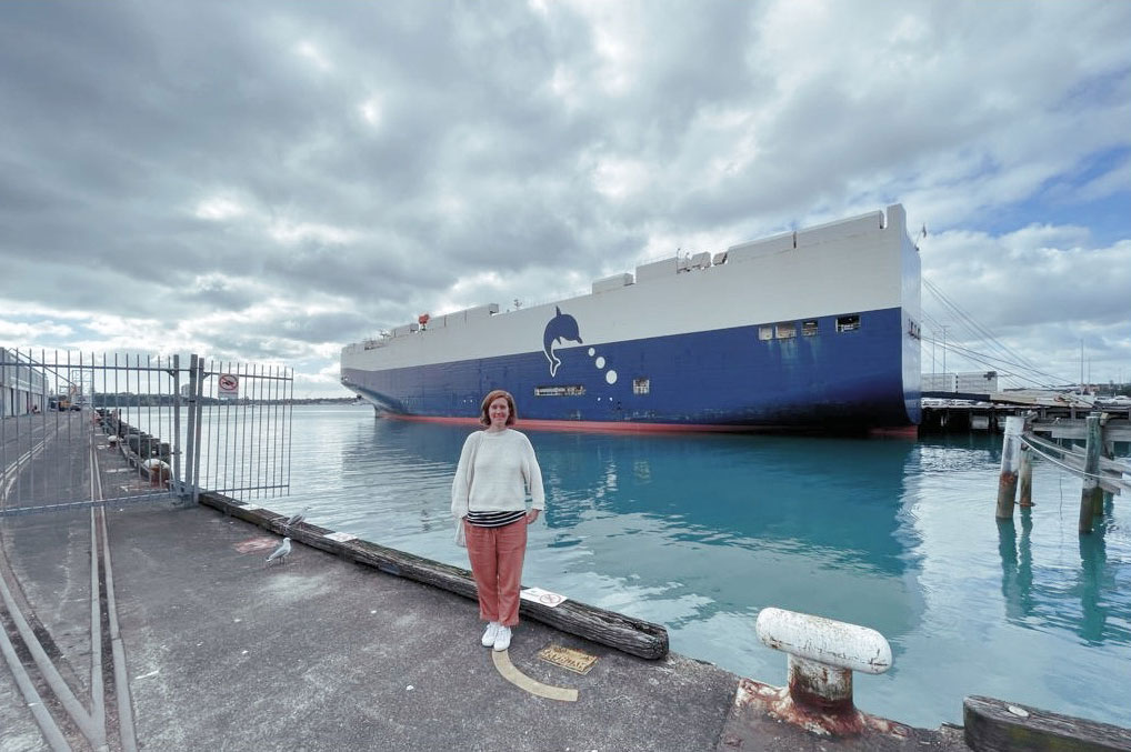 Ellen am Hafen in Auckland